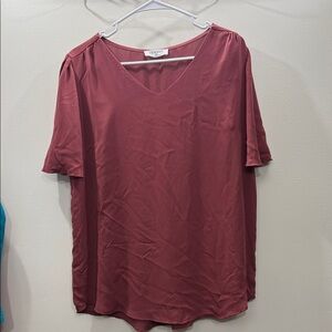 Women's Flowy V-Neck Top